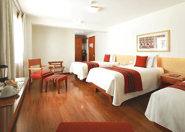 San Agustin Plaza Hotel 4*